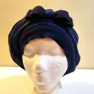COMPLIT by Marisa Made In Italy Navy Blue Knit Beanie Hay  with Bow OS